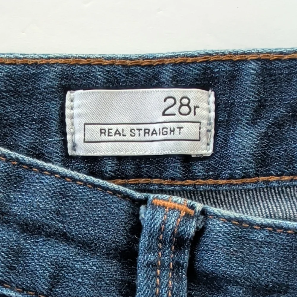Gap 1969 Real Straight Leg Denim Jeans 28R Dark Wash Blue Pockets - Picture 4 of 16
